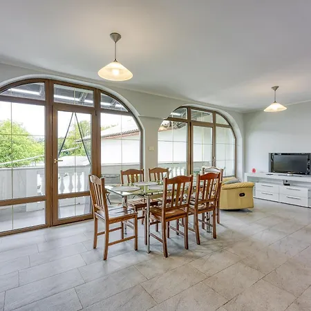 Appartement Cesar's Karst Estate Sežana