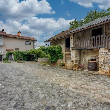 Διαμέρισμα Cesar's Karst Estate