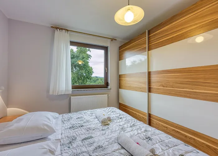 Cesar's Karst Estate דירה *