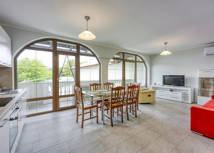 아파트 Cesar's Karst Estate 세자나