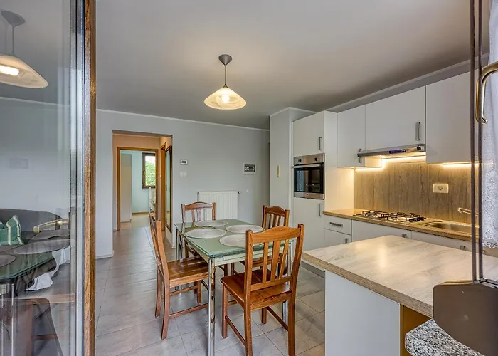 Cesar's Karst Estate דירה *