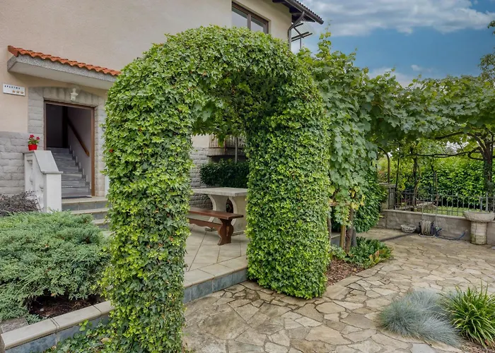 Cesar's Karst Estate * 세자나