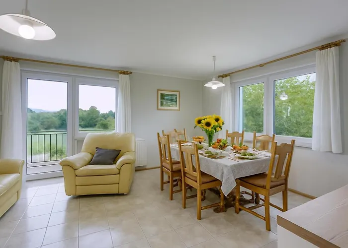 아파트 Cesar's Karst Estate 세자나